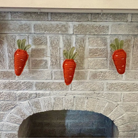 Handmade Other - Orange and Green Easter Garland